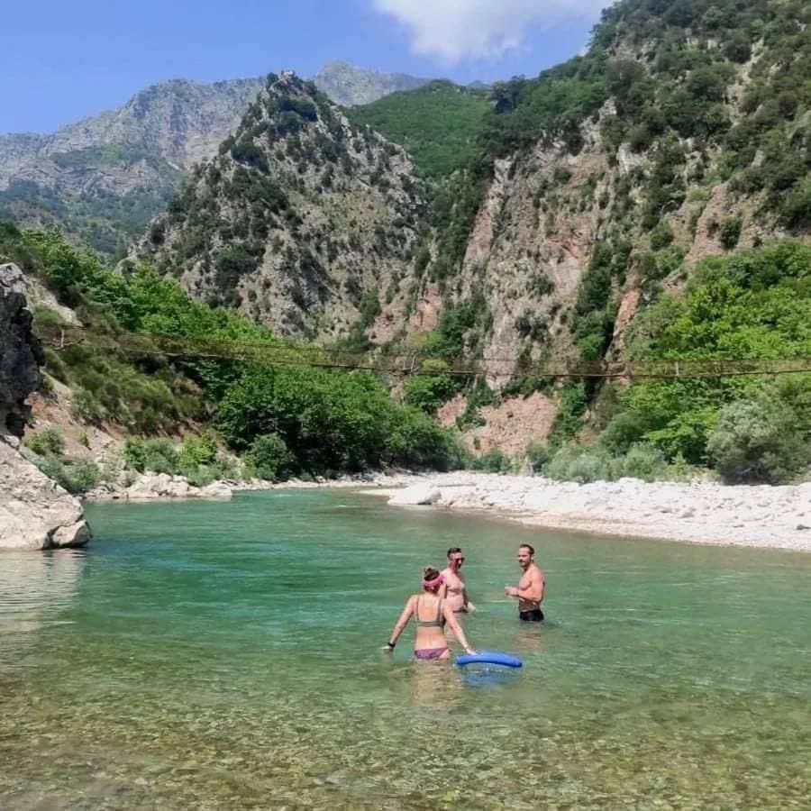Rouista Tzoumerka Resort Vourgareli Zewnętrze zdjęcie