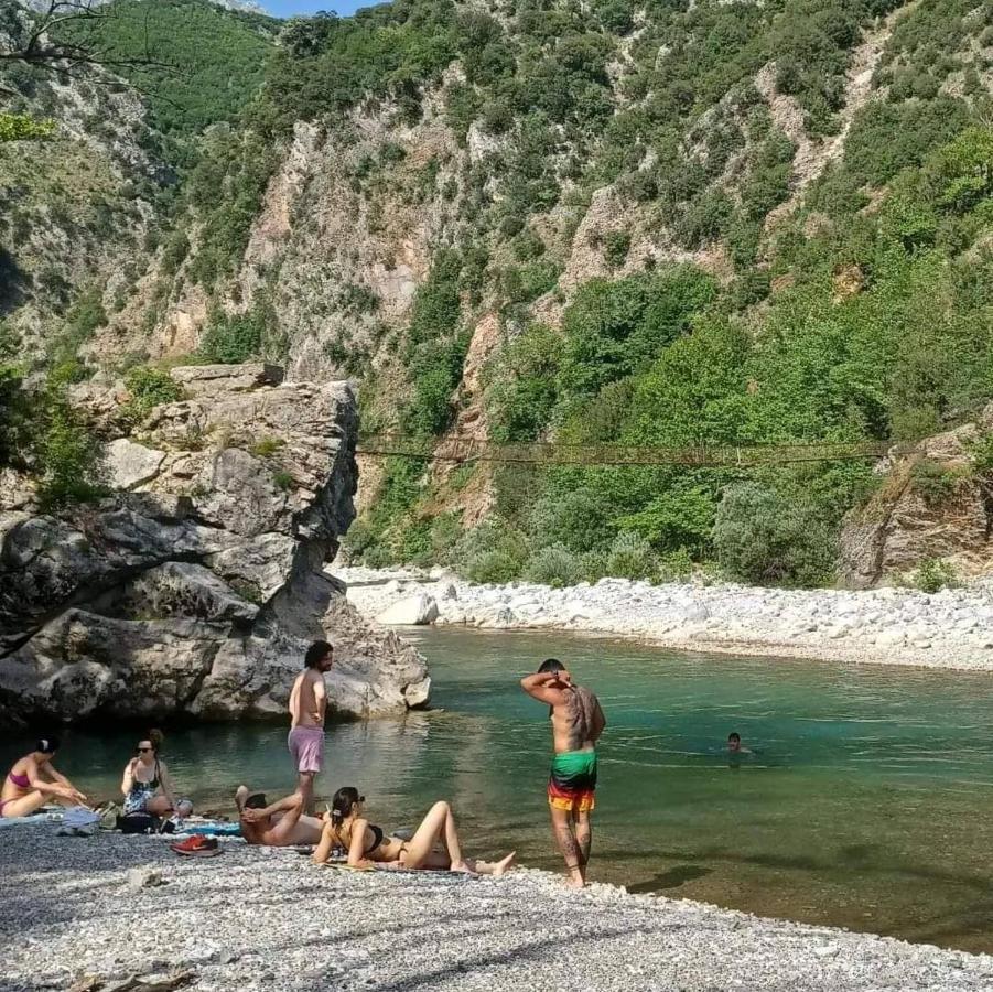 Rouista Tzoumerka Resort Vourgareli Zewnętrze zdjęcie