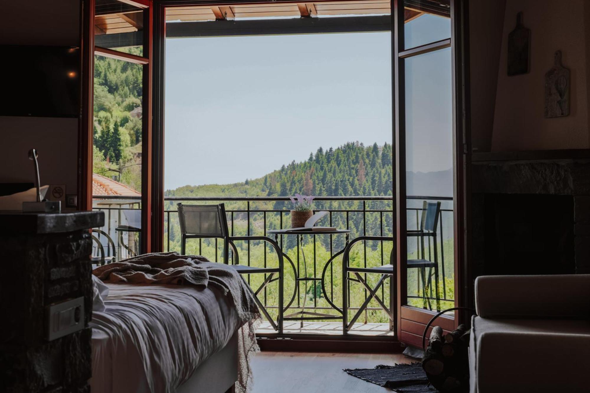 Rouista Tzoumerka Resort Vourgareli Pokój zdjęcie