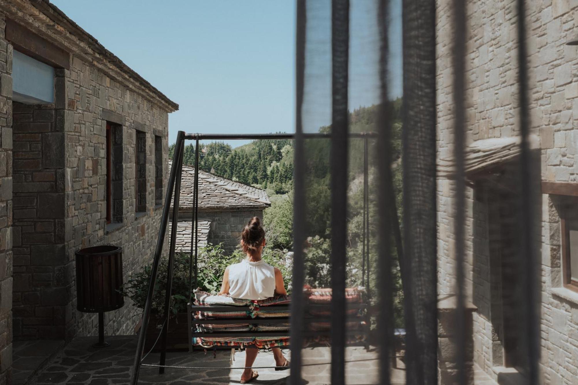 Rouista Tzoumerka Resort Vourgareli Pokój zdjęcie